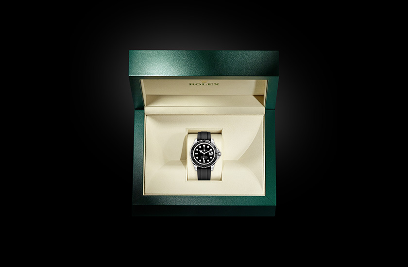 Estuche reloj Rolex Yacht-Master 42 de oro blanco y esfera negra  Grassy